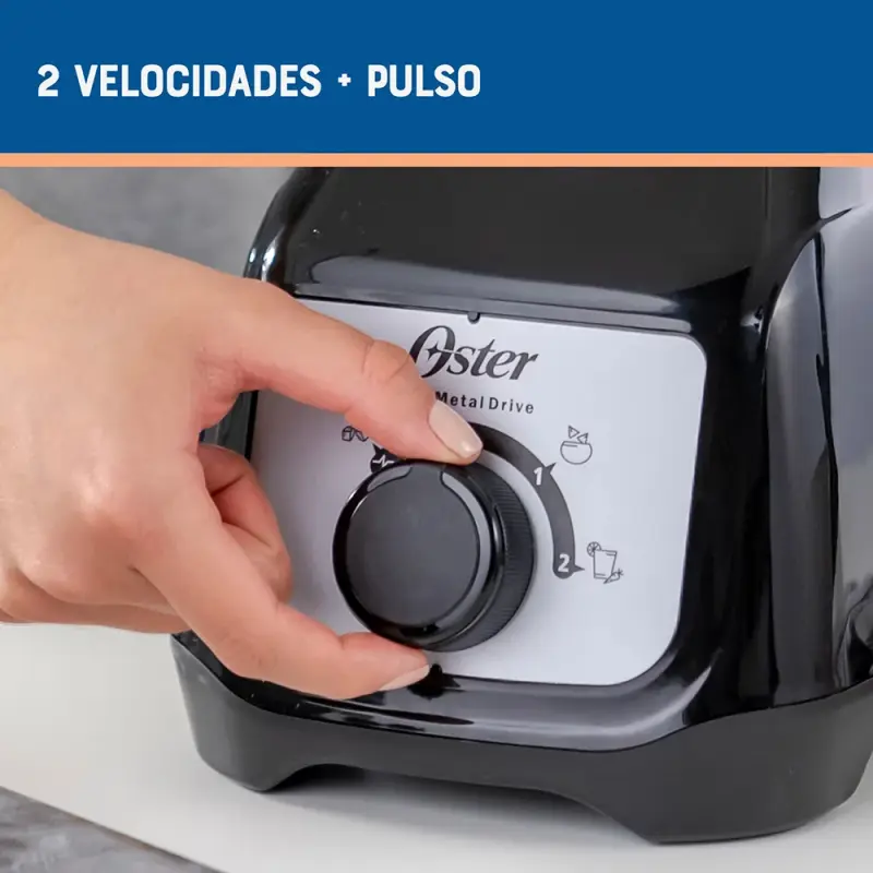 LICUADORA OSTER CON VASO DE VIDRIO DE 1.5L Y CONTROL DE PERILLA BLSTKAGBRD